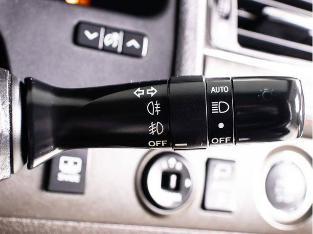 クラウン 2.5アスリート アニバーサリーエディション 後期型(禁煙車)(特別仕様車)(専用黒本革シート)(クリアランスソナー)HDDマルチナビ Bluetooth対応 レギュラーガソリン仕様 バックカメラ&サイドカメラ エアシート シートメモリー(44枚目)