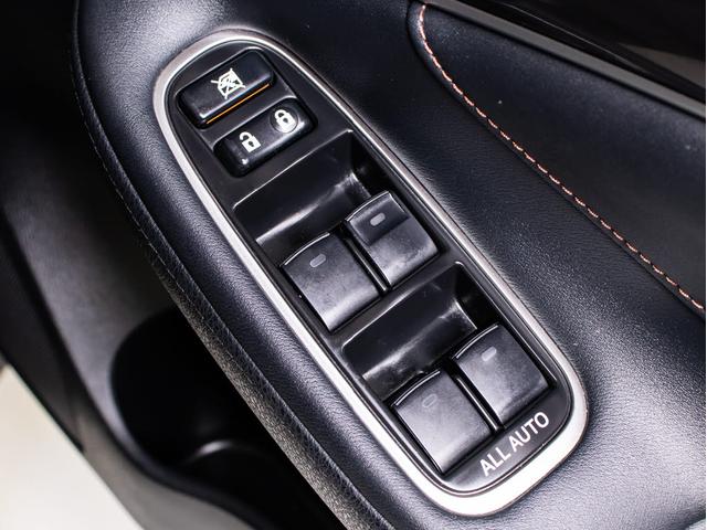 クラウンハイブリッド アスリートG (禁煙車)(黒本革シート)(オプション18インチアルミ)(フルエアロ)アダプティブハイビーム Bluetooth対応 レギュラーガソリン仕様 エアシート シートヒーター シートメモリー HDDマルチ(36枚目)