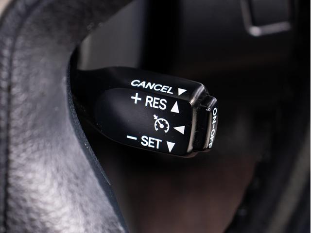 クラウンハイブリッド アスリートG (禁煙車)(黒本革シート)(オプション18インチアルミ)(フルエアロ)アダプティブハイビーム Bluetooth対応 レギュラーガソリン仕様 エアシート シートヒーター シートメモリー HDDマルチ(37枚目)