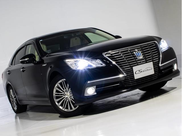 クラウンハイブリッド ロイヤルサルーンG (禁煙車)(プレミアムサウンドシステム)(オプション17インチAW)(フラクセン本革シート)(パノラミックビューモニター)(衝突軽減ブレーキ)(踏み間違い防止機能)レーダークルーズ イージークローザー(21枚目)