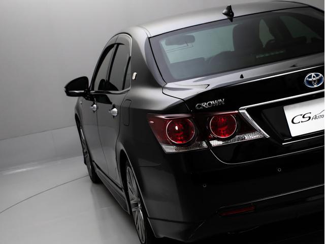 クラウンハイブリッド アスリートG 後席モニター 後期型(禁煙車)(黒本革シート)(オプション18インチアルミ)(フルエアロ)(衝突軽減ブレーキ)(踏み間違い防止機能)レーダークルーズ パーキングアシスト Bluetooth SDマルチ(28枚目)