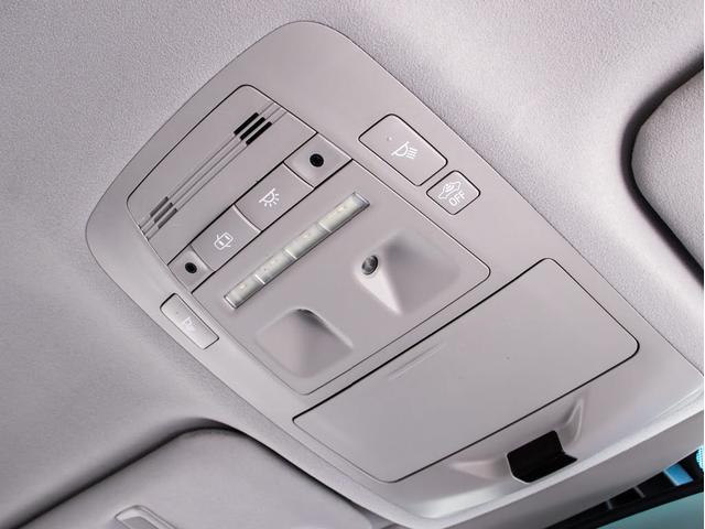 クラウンハイブリッド アスリートS J-フロンティアリミテッド 後期型(禁煙車)(ワンオーナー)(特別仕様車)(オプション18インチアルミ)(フルエアロ)(トヨタセーフティセンス)衝突軽減ブレーキ 踏み間違い防止機能 レーダークルーズ 車線逸脱抑制機能LDA(47枚目)