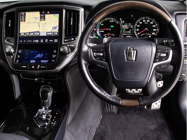 クラウンハイブリッド アスリートＳ　Ｊ－フロンティアリミテッド　後期型（特別仕様）（オプション１８インチアルミ）（フルエアロ）（セーフティセンス）（記録簿７枚）専用インテリア＆エクステリア　衝突軽減ブレーキ　踏み間違い防止機能　車線逸脱抑制ＬＤＡ　専用ハーフレザー（33枚目）