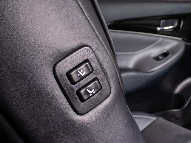 クラウンハイブリッド アスリートＳ　Ｊ－フロンティアリミテッド　後期型（特別仕様）（オプション１８インチアルミ）（フルエアロ）（セーフティセンス）（記録簿７枚）専用インテリア＆エクステリア　衝突軽減ブレーキ　踏み間違い防止機能　車線逸脱抑制ＬＤＡ　専用ハーフレザー（39枚目）