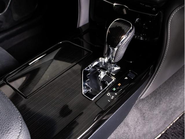 クラウンハイブリッド アスリートＳ　Ｊ－フロンティアリミテッド　後期型（特別仕様）（オプション１８インチアルミ）（フルエアロ）（セーフティセンス）（記録簿７枚）専用インテリア＆エクステリア　衝突軽減ブレーキ　踏み間違い防止機能　車線逸脱抑制ＬＤＡ　専用ハーフレザー（40枚目）