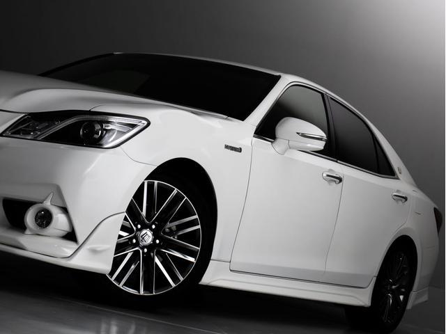 クラウンハイブリッド アスリートＳ　（禁煙車）（黒本革シート）（フルエアロ）（オプション１８インチアルミ）エアシート　シートヒーター　Ｂｌｕｔｏｏｔｈ対応　レギュラーガソリン仕様　ステアリングヒーター　ＨＤＤマルチ　カラーバックカメラ（20枚目）