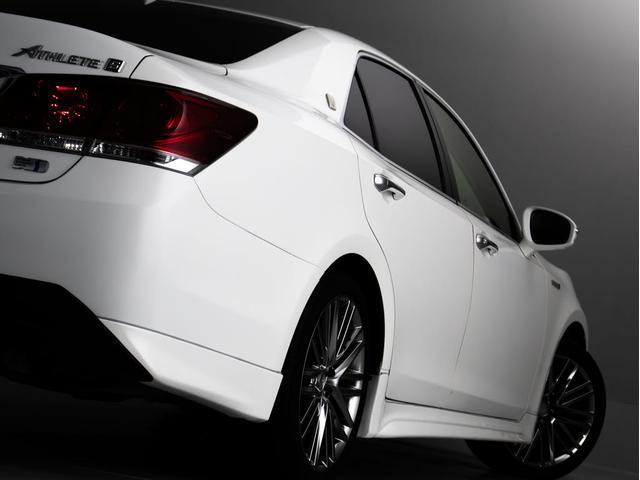 クラウンハイブリッド アスリートＳ　（禁煙車）（黒本革シート）（フルエアロ）（オプション１８インチアルミ）エアシート　シートヒーター　Ｂｌｕｔｏｏｔｈ対応　レギュラーガソリン仕様　ステアリングヒーター　ＨＤＤマルチ　カラーバックカメラ（21枚目）