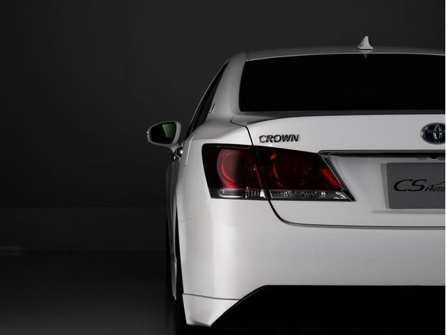 クラウンハイブリッド アスリートＳ　（禁煙車）（黒本革シート）（フルエアロ）（オプション１８インチアルミ）エアシート　シートヒーター　Ｂｌｕｔｏｏｔｈ対応　レギュラーガソリン仕様　ステアリングヒーター　ＨＤＤマルチ　カラーバックカメラ（23枚目）