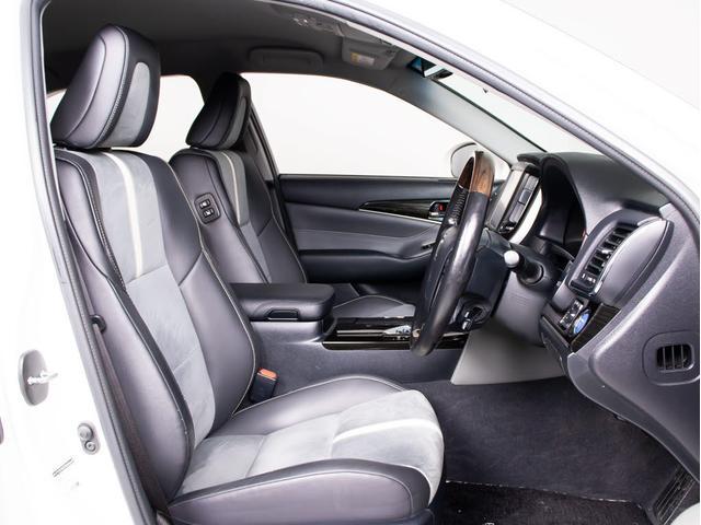 クラウンハイブリッド アスリートＳ　Ｊ－フロンティア　後期型（禁煙車）（純正１８インチアルミ）（専用ハーフレザー）（セーフティセンス）衝突軽減ブレーキ　踏み間違い防止機能　車線逸脱抑制ＬＤＡ　レーダークルーズ　オートマチックハイビーム　専用内外装（27枚目）