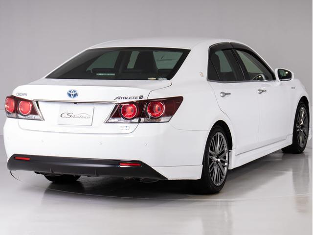 クラウンハイブリッド アスリートS J-フロンティアリミテッド 後期型(特別仕様車)(オプション18インチアルミ)(フルエアロ)(トヨタセーフティセンス)(点検記録簿6枚)衝突軽減ブレーキ 踏み間違い防止機能 車線逸脱抑制LDA レーダークルーズ 専用内外装(17枚目)