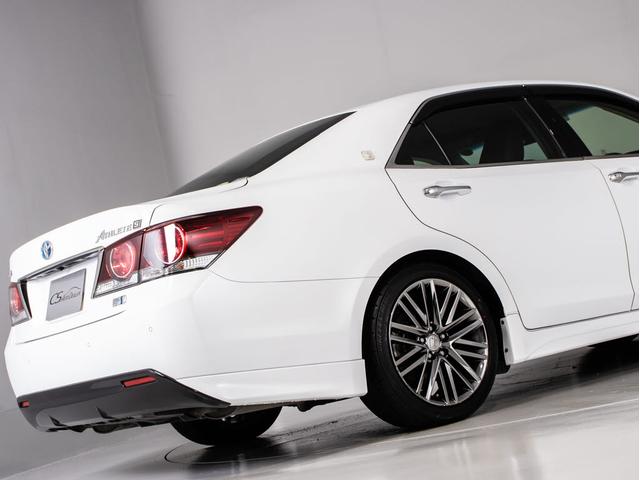 クラウンハイブリッド アスリートS J-フロンティアリミテッド 後期型(特別仕様車)(オプション18インチアルミ)(フルエアロ)(トヨタセーフティセンス)(点検記録簿6枚)衝突軽減ブレーキ 踏み間違い防止機能 車線逸脱抑制LDA レーダークルーズ 専用内外装(21枚目)