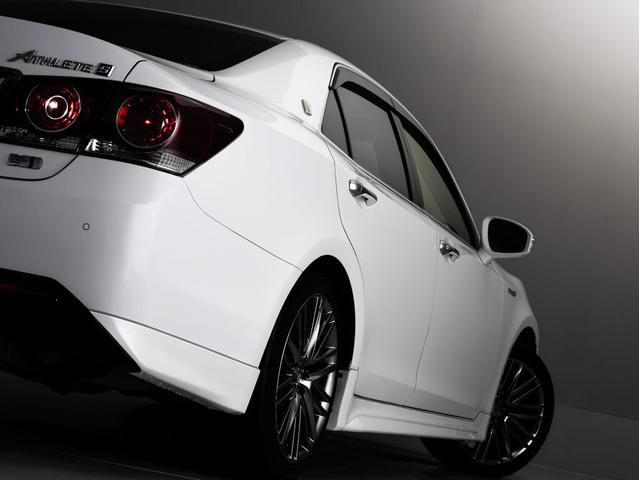 クラウンハイブリッド アスリートS J-フロンティアリミテッド 後期型(特別仕様車)(オプション18インチアルミ)(フルエアロ)(トヨタセーフティセンス)(点検記録簿6枚)衝突軽減ブレーキ 踏み間違い防止機能 車線逸脱抑制LDA レーダークルーズ 専用内外装(24枚目)