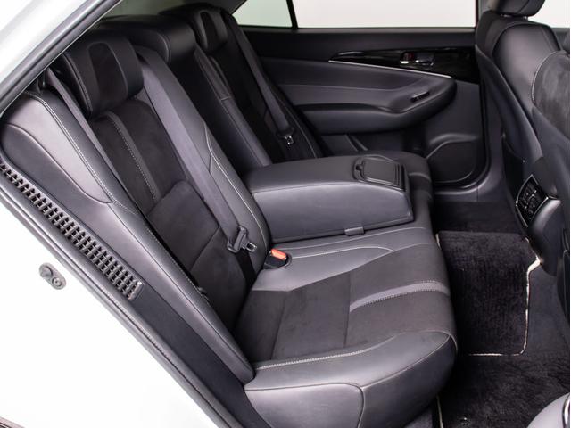 クラウンハイブリッド アスリートS J-フロンティアリミテッド 後期型(特別仕様車)(オプション18インチアルミ)(フルエアロ)(トヨタセーフティセンス)(点検記録簿6枚)衝突軽減ブレーキ 踏み間違い防止機能 車線逸脱抑制LDA レーダークルーズ 専用内外装(33枚目)