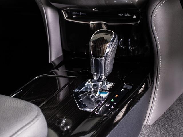 クラウンハイブリッド アスリートS J-フロンティアリミテッド 後期型(特別仕様車)(オプション18インチアルミ)(フルエアロ)(トヨタセーフティセンス)(点検記録簿6枚)衝突軽減ブレーキ 踏み間違い防止機能 車線逸脱抑制LDA レーダークルーズ 専用内外装(36枚目)