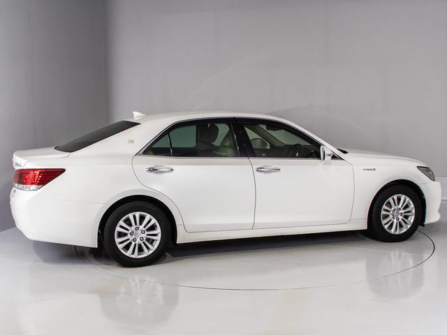 クラウンハイブリッド ロイヤルサルーンＧ　（フラクセン本革シート）（クリアランスソナー）アダプティブハイビーム　Ｂｌｕｔｏｏｔｈ対応　レギュラーガソリン仕様　シートメモリー　エアシート　シート＆ステアリングヒーター　レギュラーガソリン仕様（14枚目）