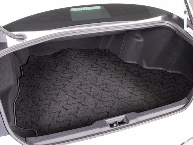 クラウンハイブリッド ＲＳアドバンス　後期型（サンルーフ）（リヤコンフォートＰＫＧ）（モデリスタ１９インチＡＷ）（黒本革シート）（フルエアロ）（パノラミックビューモニター）セーフティセンス　シーケンシャルウィンカー　デジタルインナーミラー（33枚目）