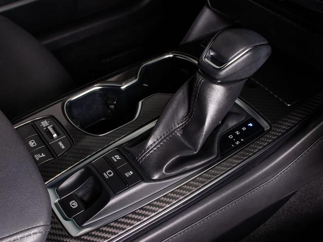 クラウンハイブリッド ＲＳアドバンス　後期型（サンルーフ）（リヤコンフォートＰＫＧ）（モデリスタ１９インチＡＷ）（黒本革シート）（フルエアロ）（パノラミックビューモニター）セーフティセンス　シーケンシャルウィンカー　デジタルインナーミラー（47枚目）