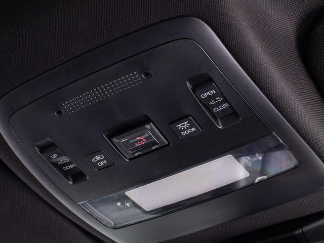 クラウンハイブリッド ＲＳアドバンス　後期型（サンルーフ）（リヤコンフォートＰＫＧ）（モデリスタ１９インチＡＷ）（黒本革シート）（フルエアロ）（パノラミックビューモニター）セーフティセンス　シーケンシャルウィンカー　デジタルインナーミラー（51枚目）