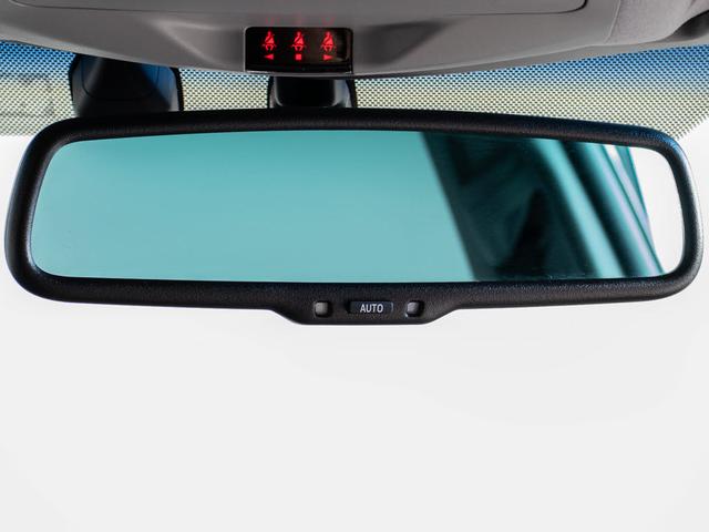 クラウンハイブリッド アスリートG (禁煙車)(黒本革シート)(オプション18インチアルミ)(フルエアロ)(衝突軽減ブレーキ)(踏み間違い防止機能)レーダークルーズ アダプティブハイビーム シートメモリー Bluetooth対応(41枚目)