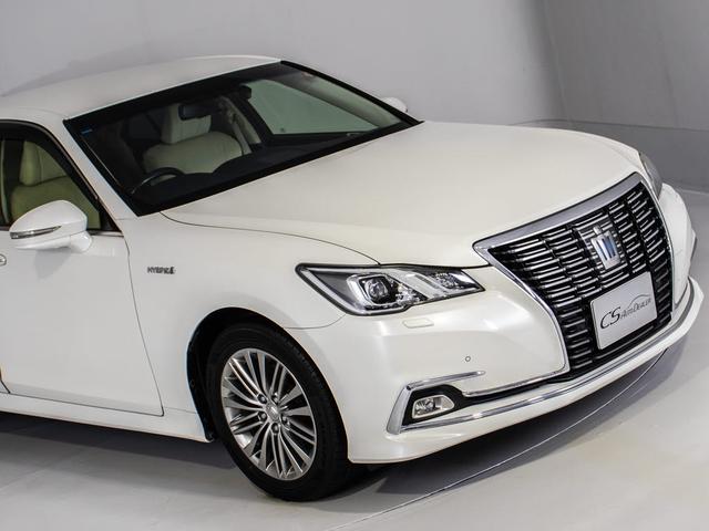 クラウンハイブリッド ロイヤルサルーンG 後期型(禁煙車)(オプション17インチアルミ)(衝突軽減ブレーキ)(踏み間違い防止機能)レーダークルーズ イージークローザー 後席VIP シートメモリー アダプティブハイビーム Bluetooth対応(5枚目)