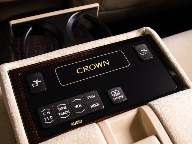 クラウンハイブリッド ロイヤルサルーンG 後期型(禁煙車)(オプション17インチアルミ)(衝突軽減ブレーキ)(踏み間違い防止機能)レーダークルーズ イージークローザー 後席VIP シートメモリー アダプティブハイビーム Bluetooth対応(7枚目)