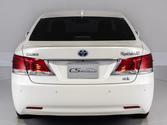 クラウンハイブリッド ロイヤルサルーンG 後期型(禁煙車)(オプション17インチアルミ)(衝突軽減ブレーキ)(踏み間違い防止機能)レーダークルーズ イージークローザー 後席VIP シートメモリー アダプティブハイビーム Bluetooth対応(15枚目)