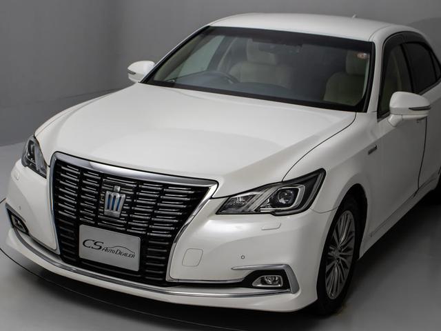 クラウンハイブリッド ロイヤルサルーンG 後期型(禁煙車)(オプション17インチアルミ)(衝突軽減ブレーキ)(踏み間違い防止機能)レーダークルーズ イージークローザー 後席VIP シートメモリー アダプティブハイビーム Bluetooth対応(24枚目)