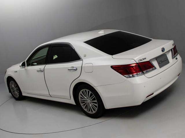 クラウンハイブリッド ロイヤルサルーンG 後期型(禁煙車)(オプション17インチアルミ)(衝突軽減ブレーキ)(踏み間違い防止機能)レーダークルーズ イージークローザー 後席VIP シートメモリー アダプティブハイビーム Bluetooth対応(29枚目)