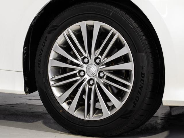 クラウンハイブリッド ロイヤルサルーンG 後期型(禁煙車)(オプション17インチアルミ)(衝突軽減ブレーキ)(踏み間違い防止機能)レーダークルーズ イージークローザー 後席VIP シートメモリー アダプティブハイビーム Bluetooth対応(30枚目)