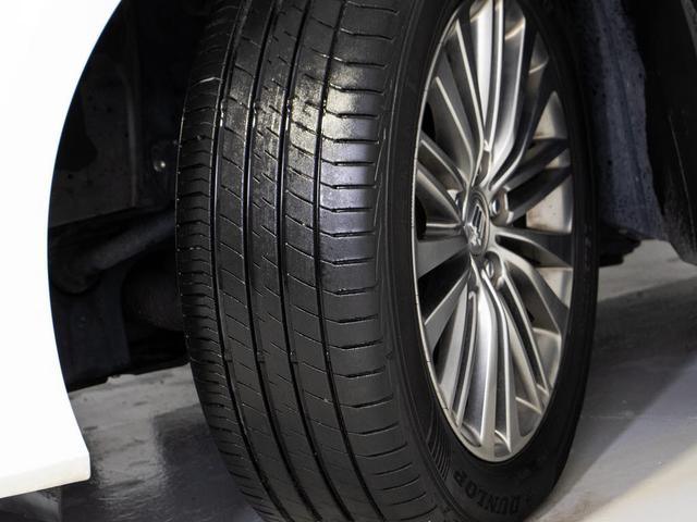 クラウンハイブリッド ロイヤルサルーンG 後期型(禁煙車)(オプション17インチアルミ)(衝突軽減ブレーキ)(踏み間違い防止機能)レーダークルーズ イージークローザー 後席VIP シートメモリー アダプティブハイビーム Bluetooth対応(31枚目)