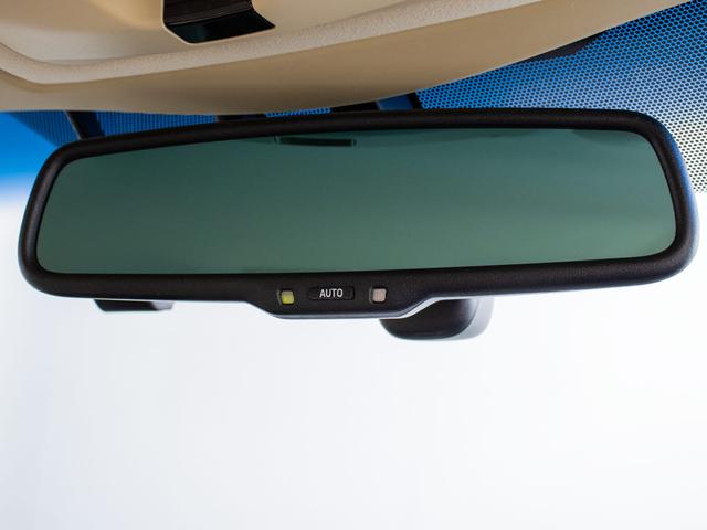 クラウンハイブリッド ロイヤルサルーンG 後期型(禁煙車)(オプション17インチアルミ)(衝突軽減ブレーキ)(踏み間違い防止機能)レーダークルーズ イージークローザー 後席VIP シートメモリー アダプティブハイビーム Bluetooth対応(49枚目)