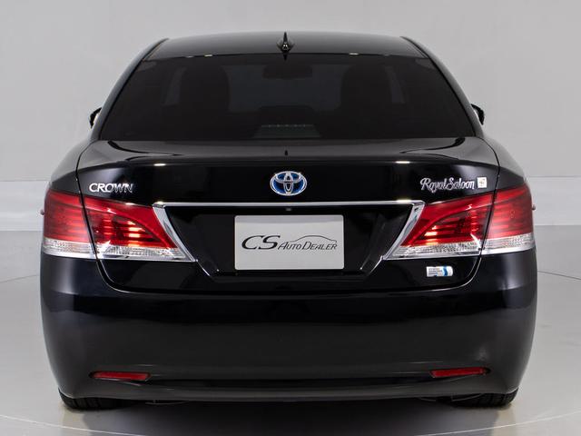 クラウンハイブリッド ロイヤルサルーンＧ　後期型／黒本革／ＢＳＭ／オプション１７ＡＷ／Ｓヒータ／レギュラーガソリン対応モデル／クルーズコントロール／電動パワーシート／ステアリングヒーター／ＬＥＤヘッドライト（13枚目）