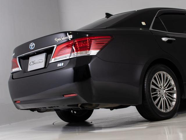 クラウンハイブリッド ロイヤルサルーンＧ　後期型／黒本革／ＢＳＭ／オプション１７ＡＷ／Ｓヒータ／レギュラーガソリン対応モデル／クルーズコントロール／電動パワーシート／ステアリングヒーター／ＬＥＤヘッドライト（18枚目）