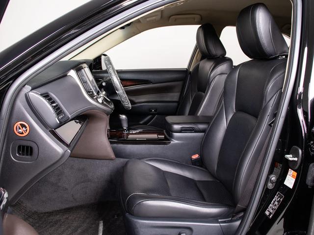 クラウンハイブリッド ロイヤルサルーンＧ　後期型／黒本革／ＢＳＭ／オプション１７ＡＷ／Ｓヒータ／レギュラーガソリン対応モデル／クルーズコントロール／電動パワーシート／ステアリングヒーター／ＬＥＤヘッドライト（33枚目）