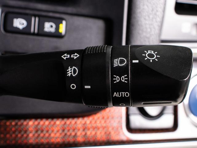 クラウンハイブリッド ロイヤルサルーンＧ　後期型／黒本革／ＢＳＭ／オプション１７ＡＷ／Ｓヒータ／レギュラーガソリン対応モデル／クルーズコントロール／電動パワーシート／ステアリングヒーター／ＬＥＤヘッドライト（40枚目）