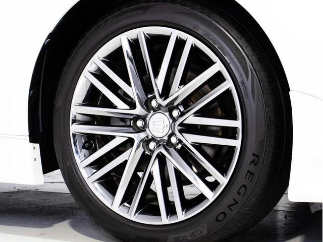 クラウンハイブリッド アスリートＧ　（禁煙車）（プレミアムサウンド）（黒本革シート）（オプション１８インチアルミ）（フルエアロ）（パノラミックビュー）（衝突軽減ブレーキ）（踏み間違い防止機能）レーダークルーズ　アダプティブハイビーム（8枚目）