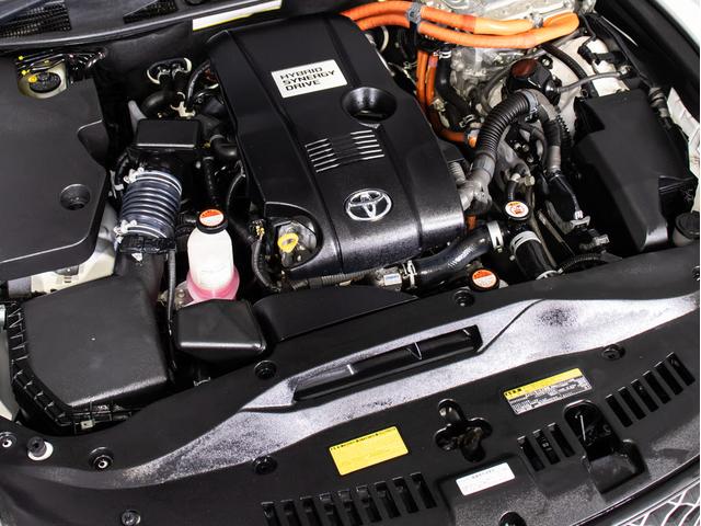 クラウンハイブリッド アスリートＧ　（禁煙車）（プレミアムサウンド）（黒本革シート）（オプション１８インチアルミ）（フルエアロ）（パノラミックビュー）（衝突軽減ブレーキ）（踏み間違い防止機能）レーダークルーズ　アダプティブハイビーム（30枚目）