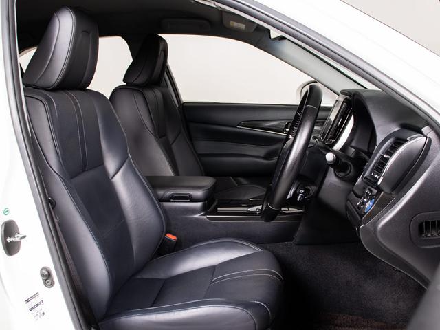 クラウンハイブリッド アスリートＧ　（禁煙車）（プレミアムサウンド）（黒本革シート）（オプション１８インチアルミ）（フルエアロ）（パノラミックビュー）（衝突軽減ブレーキ）（踏み間違い防止機能）レーダークルーズ　アダプティブハイビーム（34枚目）