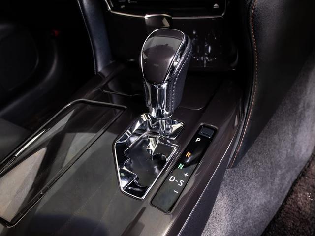 クラウンハイブリッド アスリートＧ　（禁煙車）（プレミアムサウンド）（黒本革シート）（オプション１８インチアルミ）（フルエアロ）（パノラミックビュー）（衝突軽減ブレーキ）（踏み間違い防止機能）レーダークルーズ　アダプティブハイビーム（44枚目）