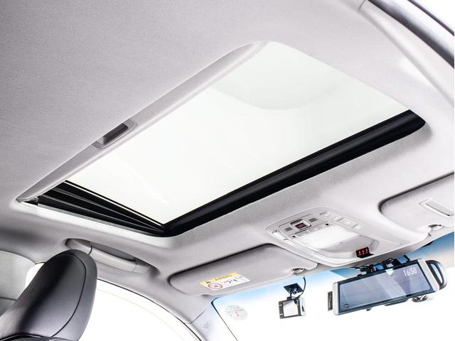 クラウンハイブリッド アスリートＧ　（サンルーフ）（禁煙）（黒革）（ＯＰ１８ＡＷ）衝突軽減／踏み間違い防止機能アドバンストパッケージ／アダプティブハイビーム／プリクラッシュ／クリアランスソナー／レギュラーガソリン仕様／黒本革シート（5枚目）