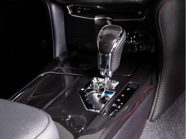 クラウンハイブリッド アスリートＧ　（サンルーフ）（禁煙）（黒革）（ＯＰ１８ＡＷ）衝突軽減／踏み間違い防止機能アドバンストパッケージ／アダプティブハイビーム／プリクラッシュ／クリアランスソナー／レギュラーガソリン仕様／黒本革シート（37枚目）