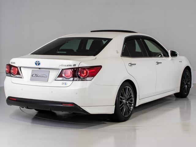 クラウンハイブリッド アスリートＳ　後期型（禁煙車）（サンルーフ）（黒本革シート）（オプション１８インチＡＷ）（トヨタセーフティセンス）衝突軽減ブレーキ　踏み間違い防止機能　レーダークルーズ　オートマチックハイビーム　車線逸脱抑制ＬＤＡ（15枚目）