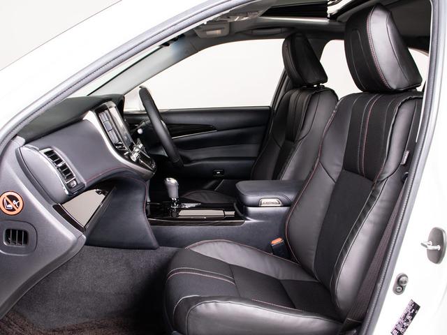 クラウンハイブリッド アスリートＳ　後期型（禁煙車）（サンルーフ）（黒本革シート）（オプション１８インチＡＷ）（トヨタセーフティセンス）衝突軽減ブレーキ　踏み間違い防止機能　レーダークルーズ　オートマチックハイビーム　車線逸脱抑制ＬＤＡ（32枚目）