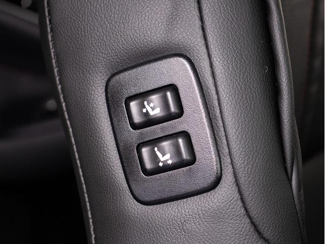 クラウンハイブリッド アスリートＳ　後期型（禁煙車）（サンルーフ）（黒本革シート）（オプション１８インチＡＷ）（トヨタセーフティセンス）衝突軽減ブレーキ　踏み間違い防止機能　レーダークルーズ　オートマチックハイビーム　車線逸脱抑制ＬＤＡ（41枚目）