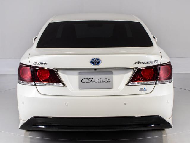 クラウンハイブリッド アスリートＳ　ブラックスタイル　後席モニター（黒本革シート）（スパッタリング１８ＡＷ）（パノラミックビューモニター）（衝突軽減ブレーキ）（踏み間違い防止機能）レーダークルーズ　特別仕様　Ｂｌｕｅｔｏｏｔｈ　レギュラーガソリン仕様（16枚目）