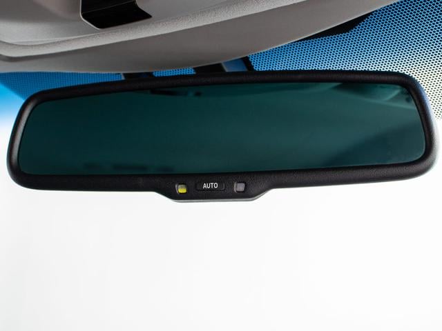 クラウンハイブリッド アスリートＳ　ブラックスタイル　後席モニター（黒本革シート）（スパッタリング１８ＡＷ）（パノラミックビューモニター）（衝突軽減ブレーキ）（踏み間違い防止機能）レーダークルーズ　特別仕様　Ｂｌｕｅｔｏｏｔｈ　レギュラーガソリン仕様（43枚目）