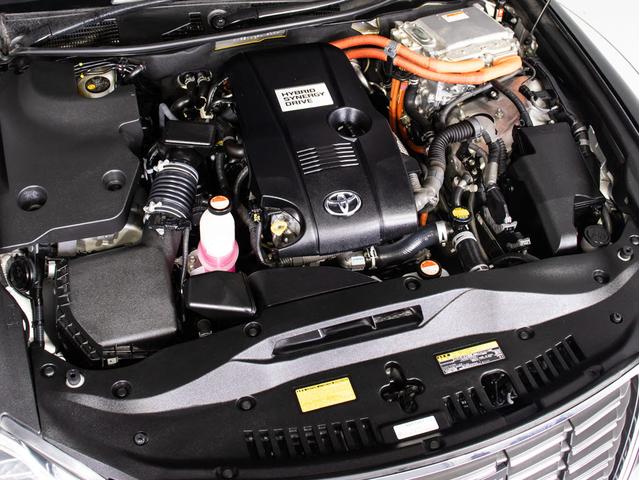 クラウンハイブリッド ロイヤルサルーン　（禁煙車）（黒本革シート）（衝突軽減ブレーキ）（踏み間違い防止機能）レーダークルーズ　アドバンストＰＫＧ　プリクラッシュ　クリアランスソナー　Ｂｌｕｅｔｏｏｔｈ　レギュラーガソリン仕様　記録簿１０枚（30枚目）