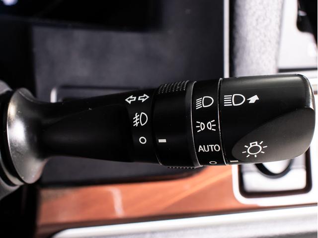 クラウンハイブリッド ロイヤルサルーン　（禁煙車）（黒本革シート）（衝突軽減ブレーキ）（踏み間違い防止機能）レーダークルーズ　アドバンストＰＫＧ　プリクラッシュ　クリアランスソナー　Ｂｌｕｅｔｏｏｔｈ　レギュラーガソリン仕様　記録簿１０枚（42枚目）