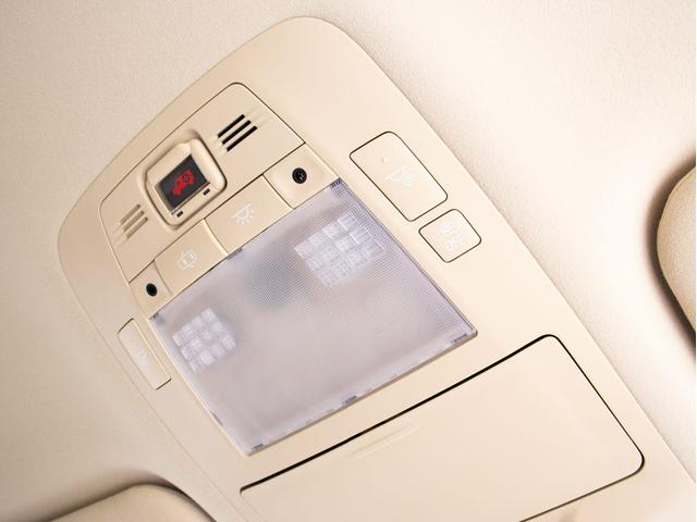 クラウンハイブリッド ロイヤルサルーン　（禁煙車）（黒本革シート）（衝突軽減ブレーキ）（踏み間違い防止機能）レーダークルーズ　アドバンストＰＫＧ　プリクラッシュ　クリアランスソナー　Ｂｌｕｅｔｏｏｔｈ　レギュラーガソリン仕様　記録簿１０枚（47枚目）