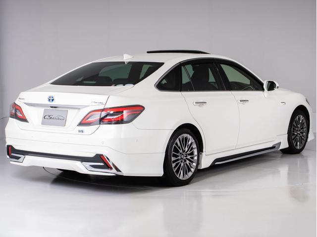 クラウンハイブリッド G-エグゼクティブ (禁煙車)(モデリスタエアロ)(サンルーフ)(黒本革シート)(パノラミックビューモニター)デジタルインナーミラー セーフティPKG+ 衝突軽減 踏み間違い防止 車線逸脱抑制LTA パーキングアシスト(19枚目)